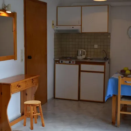 Emilia Aparthotel
